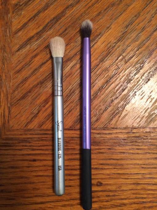 Left: Sigma E25; Right: Real Techniques Essential Crease brush